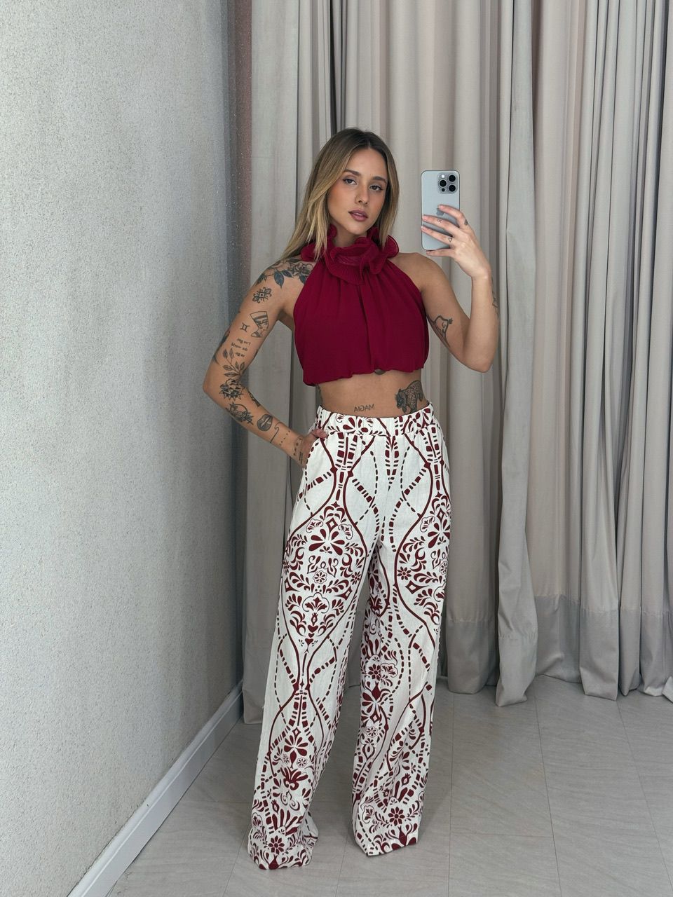  CALÇA PALOMA LINHO ESTAMPADA VERMELHA - 005735000... - CAROLLA FERRARO