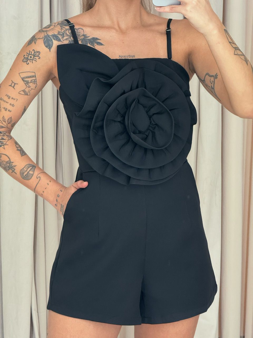 MACAQUINHO FLOR FRONTAL PRETO
