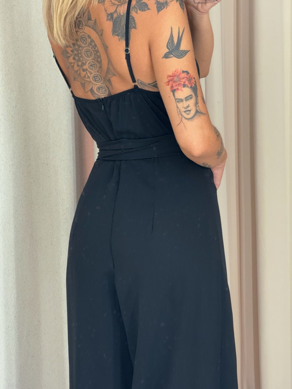 MACACÃO AMANDA ALÇA PRETO