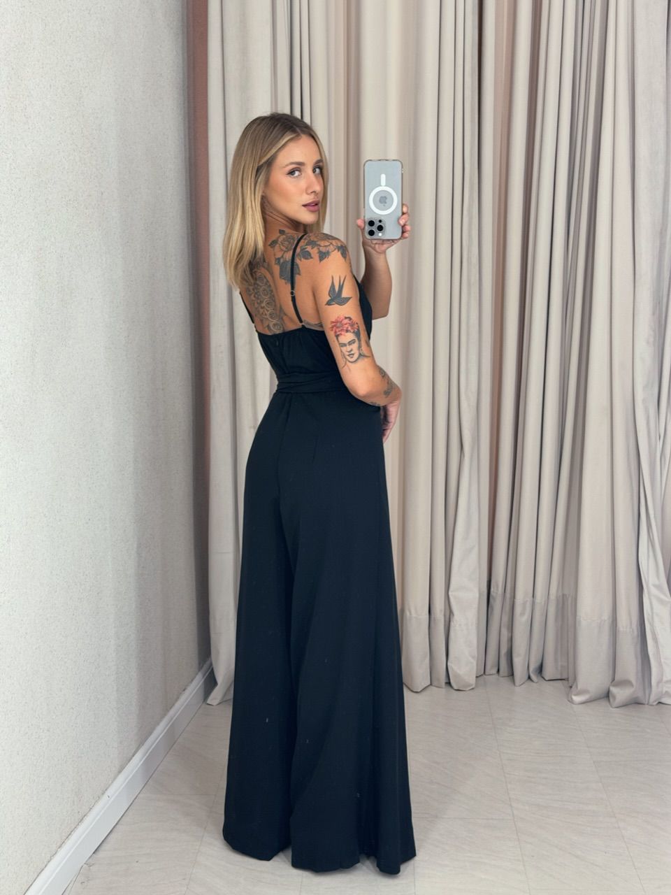 MACACÃO AMANDA ALÇA PRETO