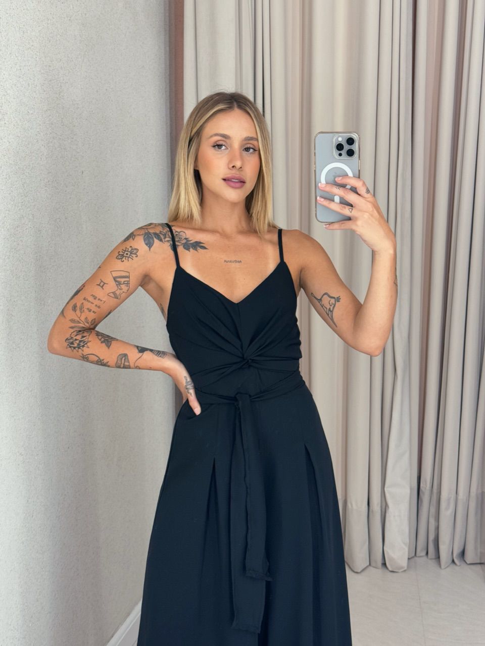 MACACÃO AMANDA ALÇA PRETO