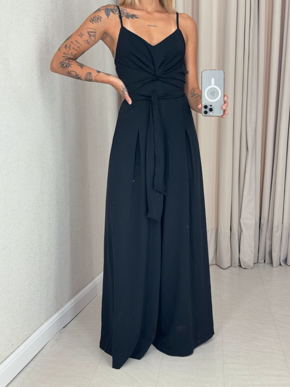 MACACÃO AMANDA ALÇA PRETO