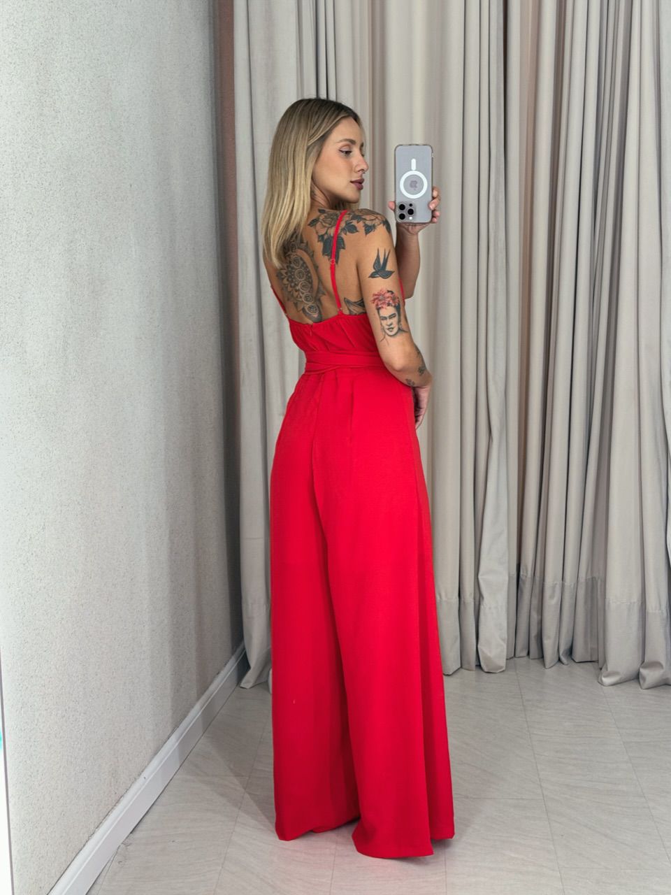 MACACÃO AMANDA ALÇA VERMELHO