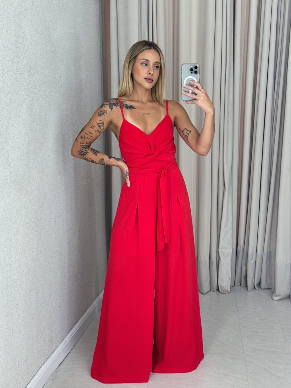 MACACÃO AMANDA ALÇA VERMELHO - 0058570006 - CAROLLA FERRARO
