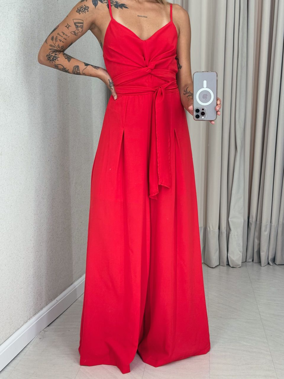 MACACÃO AMANDA ALÇA VERMELHO