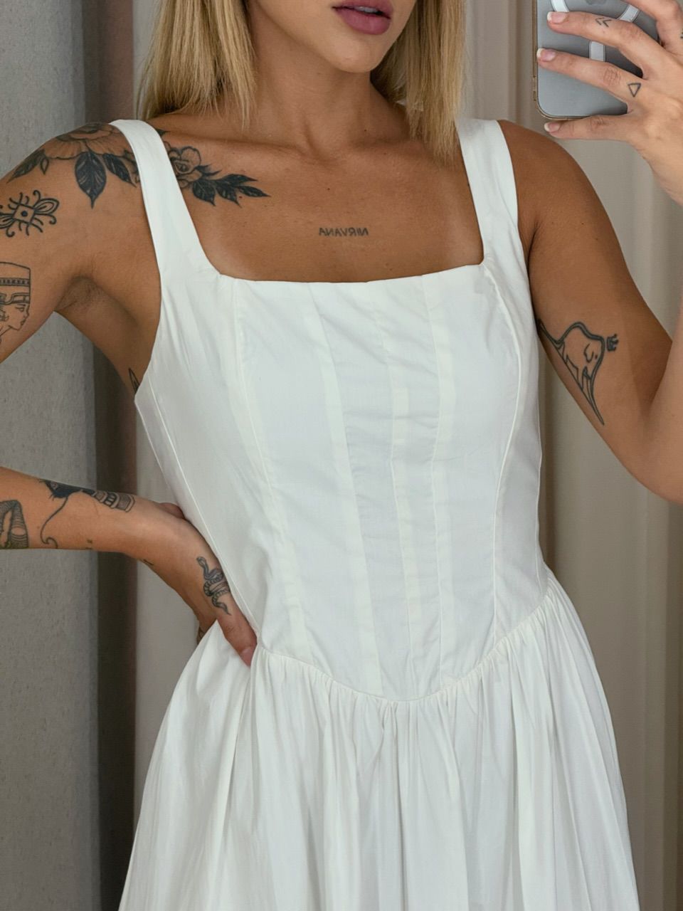 VESTIDO LAILA LONGUETE OFF