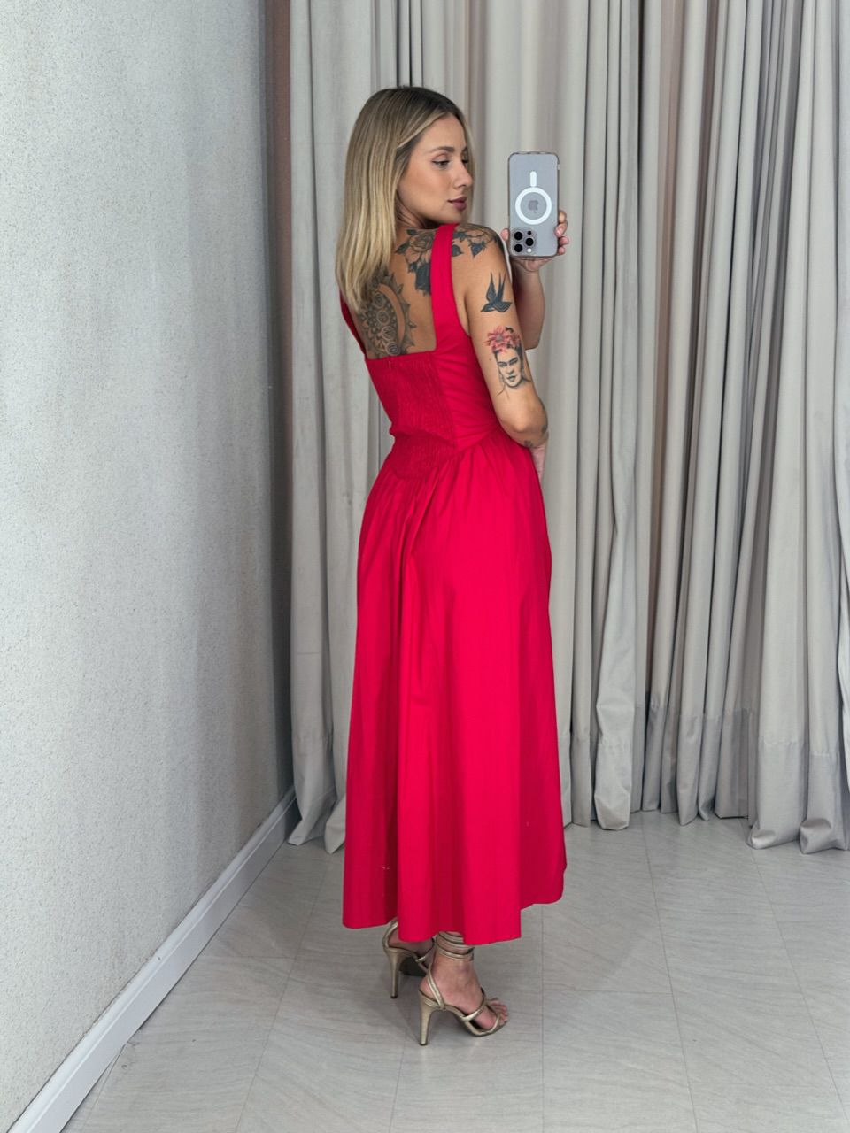 VESTIDO LAILA LONGUETE VERMELHO