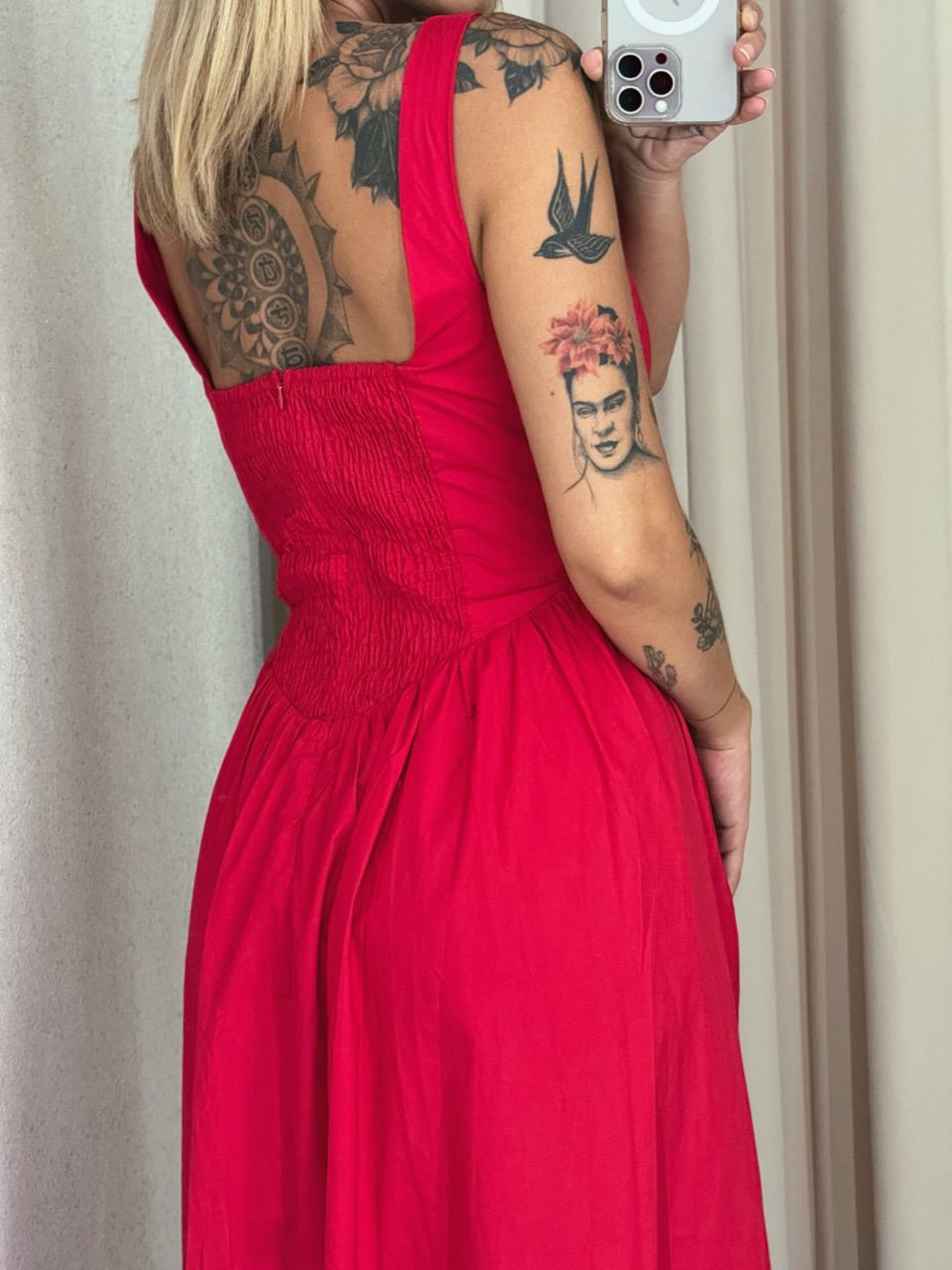 VESTIDO LAILA LONGUETE VERMELHO