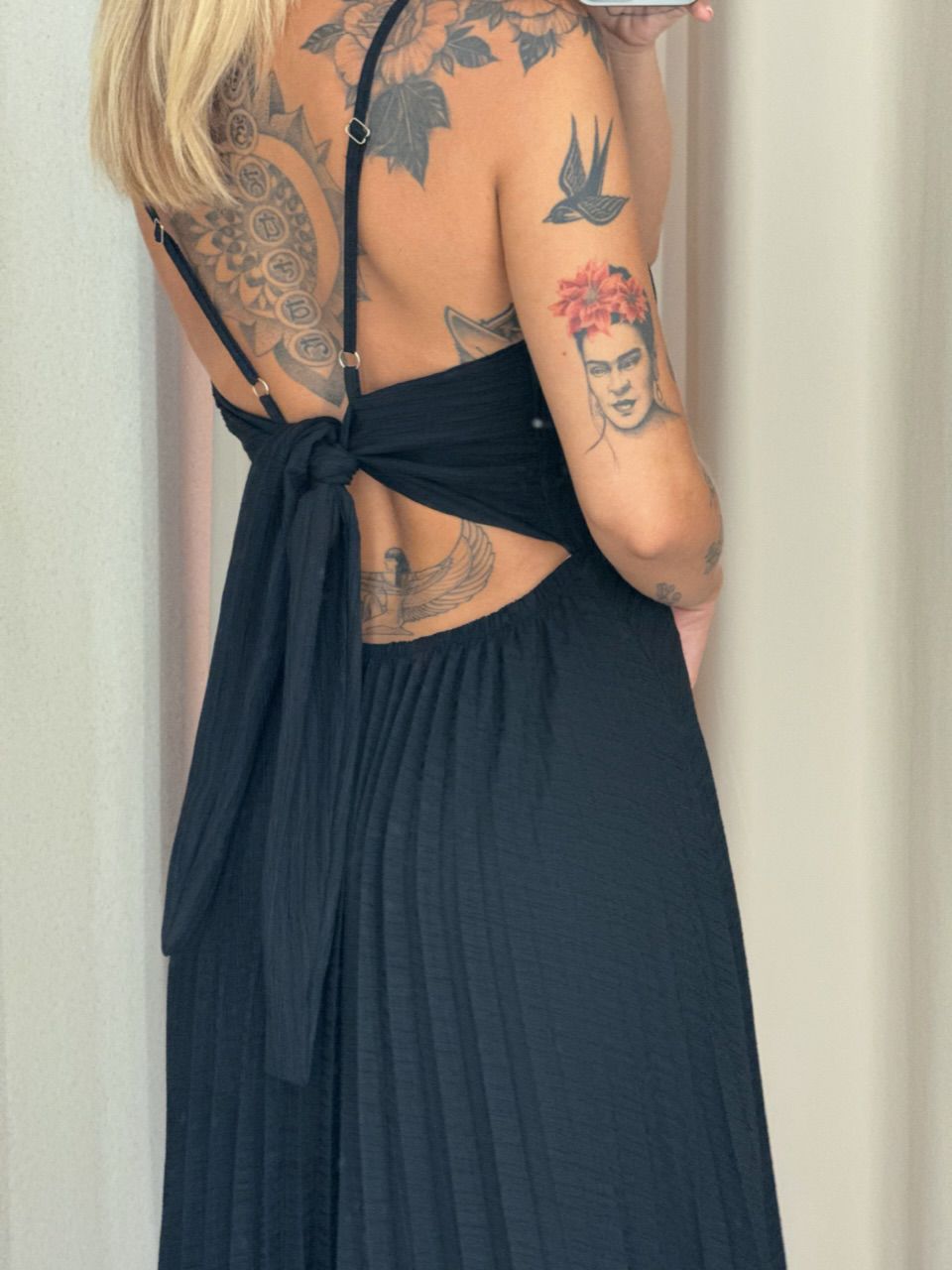 VESTIDO ALINE PLISSADO PRETO