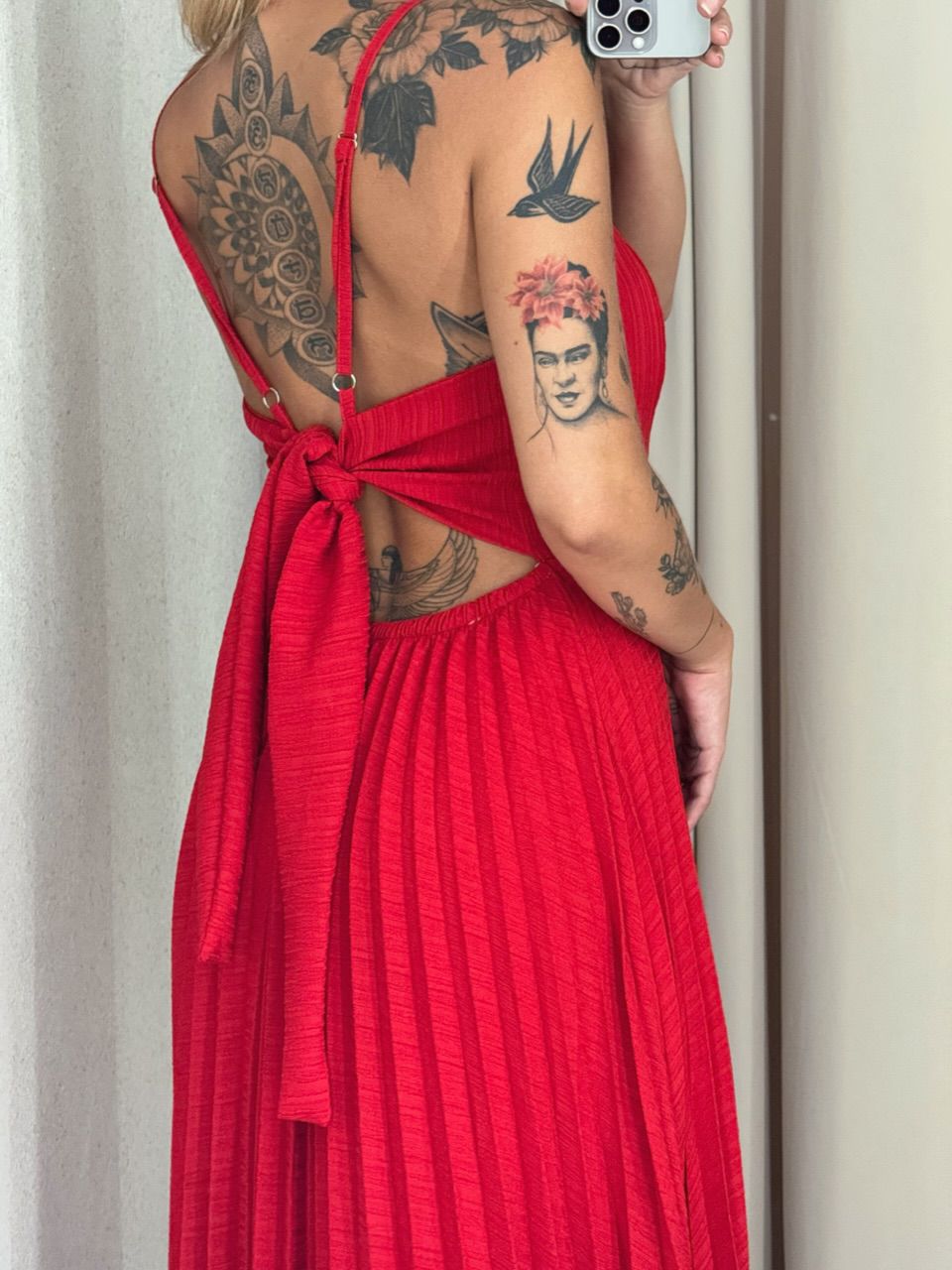 VESTIDO ALINE PLISSADO VERMELHO