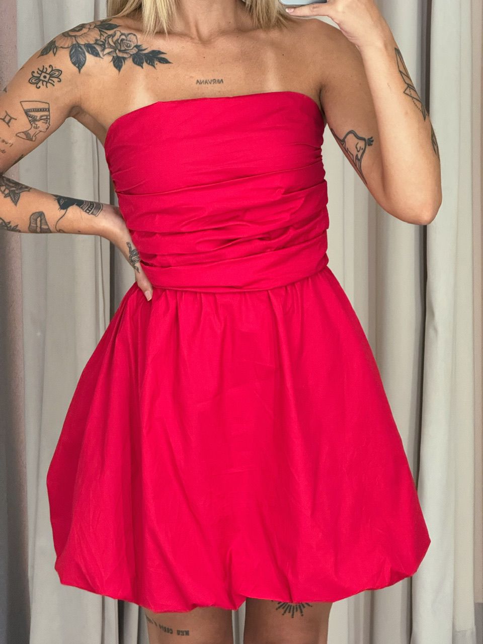 VESTIDO SAMARA BALONÊ VERMELHO