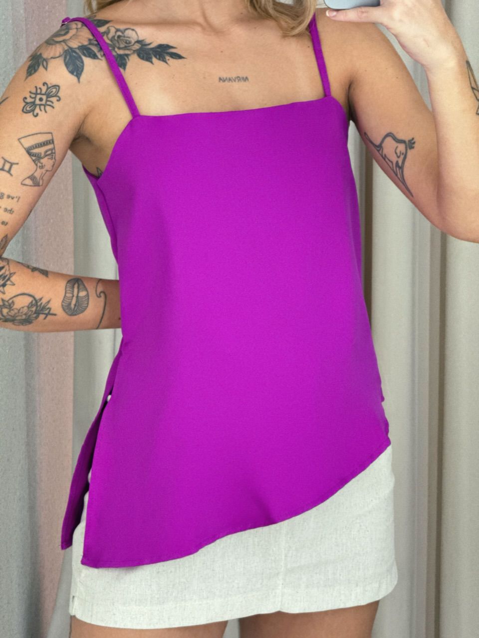 BLUSA VILMA ASSIMÉTRICA FUCSIA