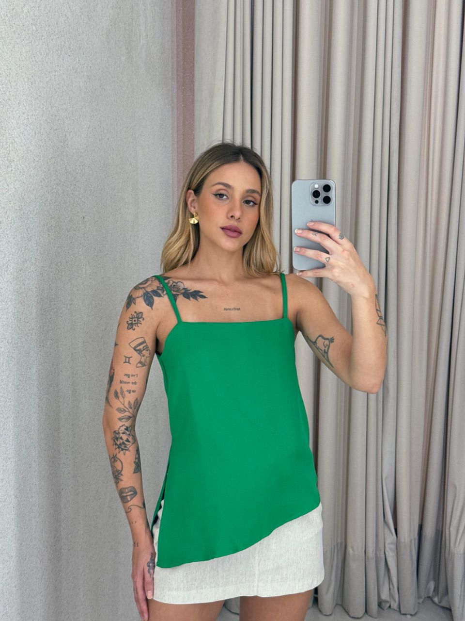 BLUSA VILMA ASSIMÉTRICA VERDE - 0060090014 - CAROLLA FERRARO