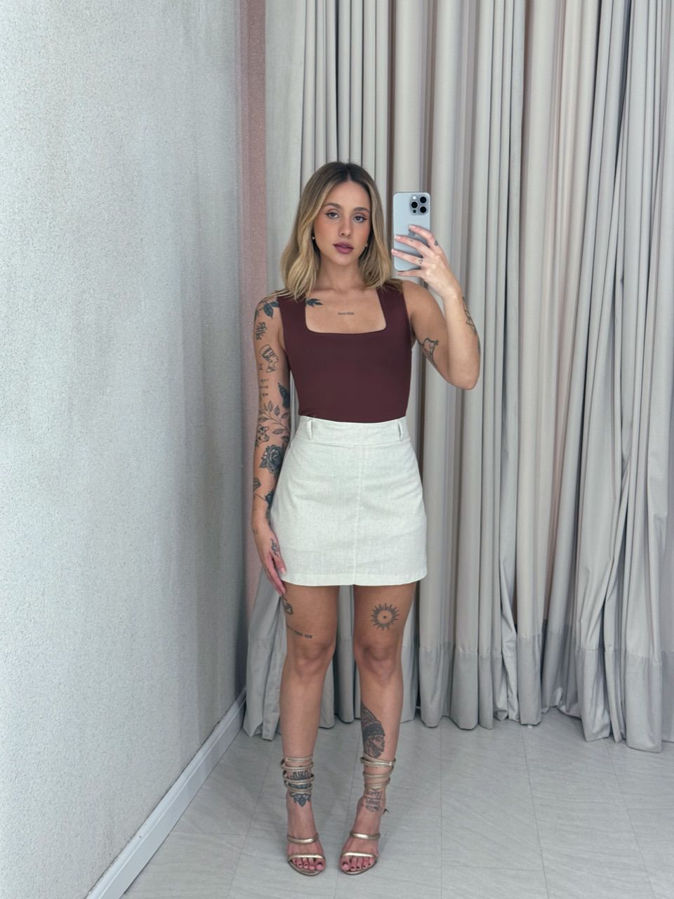 BODY JUDITE LISO MARROM