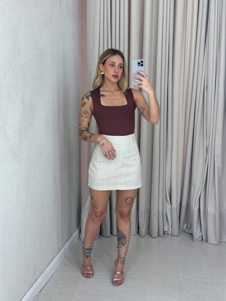 BODY JUDITE LISO MARROM