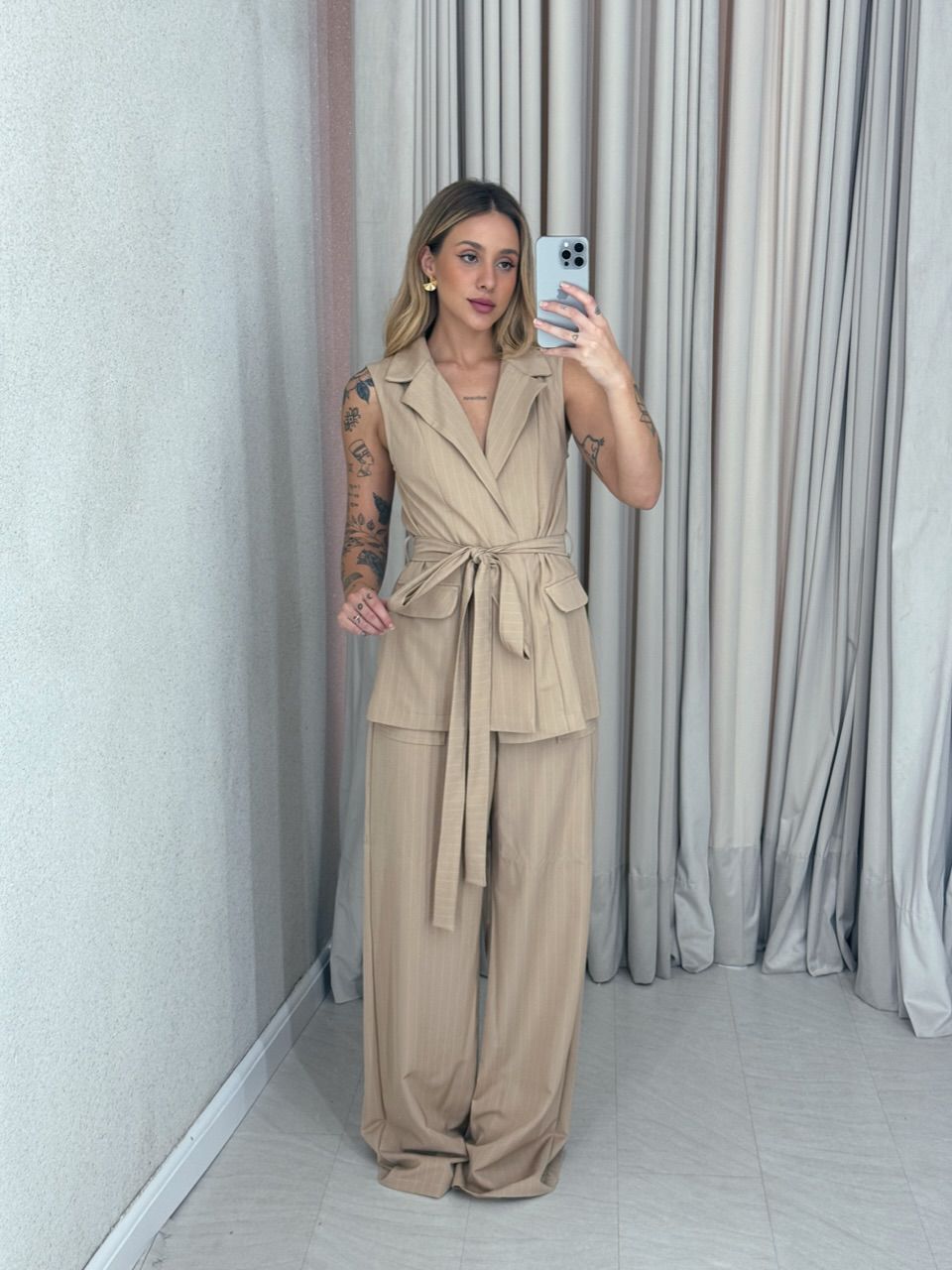 COLETE FLORENÇA CF RISCA DE GIZ Nude