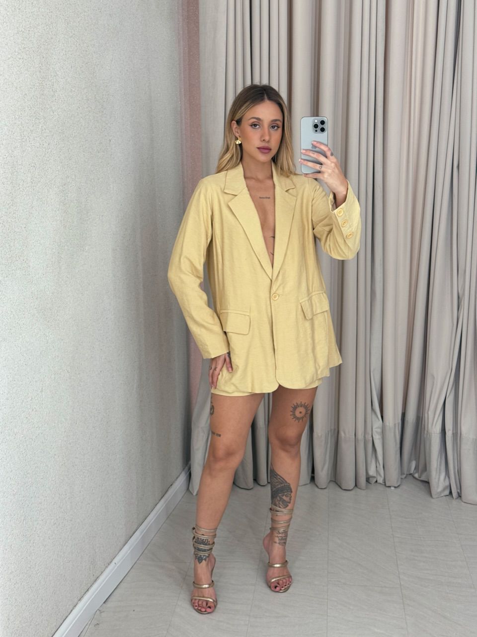 CONJUNTO ESMERALDA BLAZER YELLOW BUTTER - 00600403... - CAROLLA FERRARO
