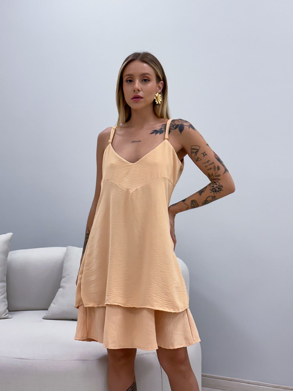 VESTIDO GABRIELLY ALÇA BEGE