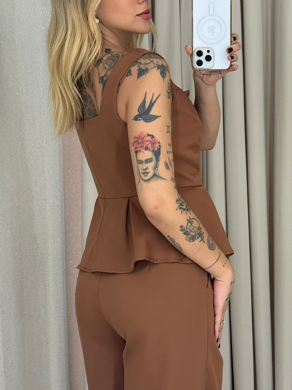 CONJUNTO CHLOE BLUSA CALÇA MARROM