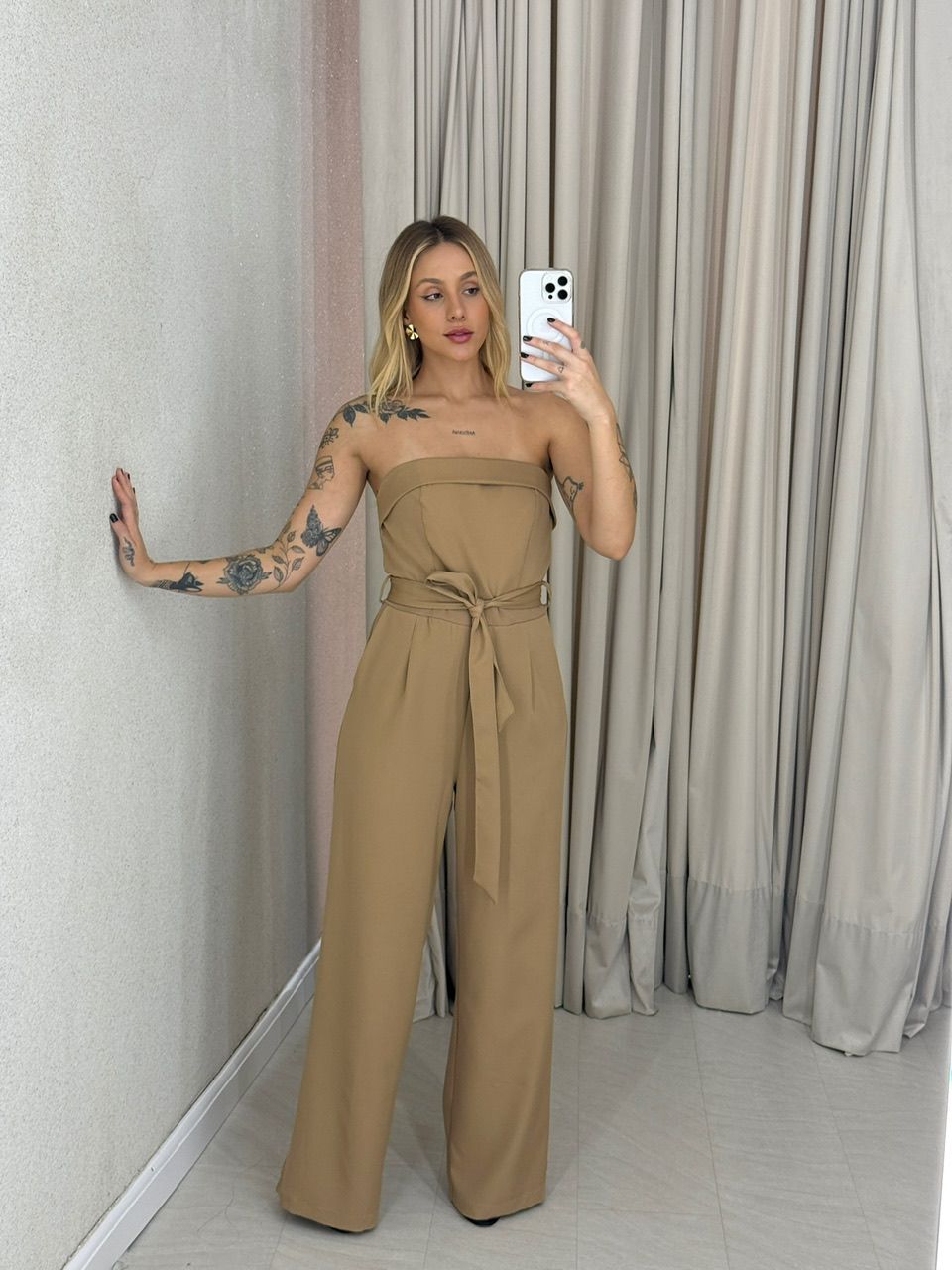 MACACÃO LAUANE TOMARA QUE CAIA NUDE - 0063510049 - CAROLLA FERRARO