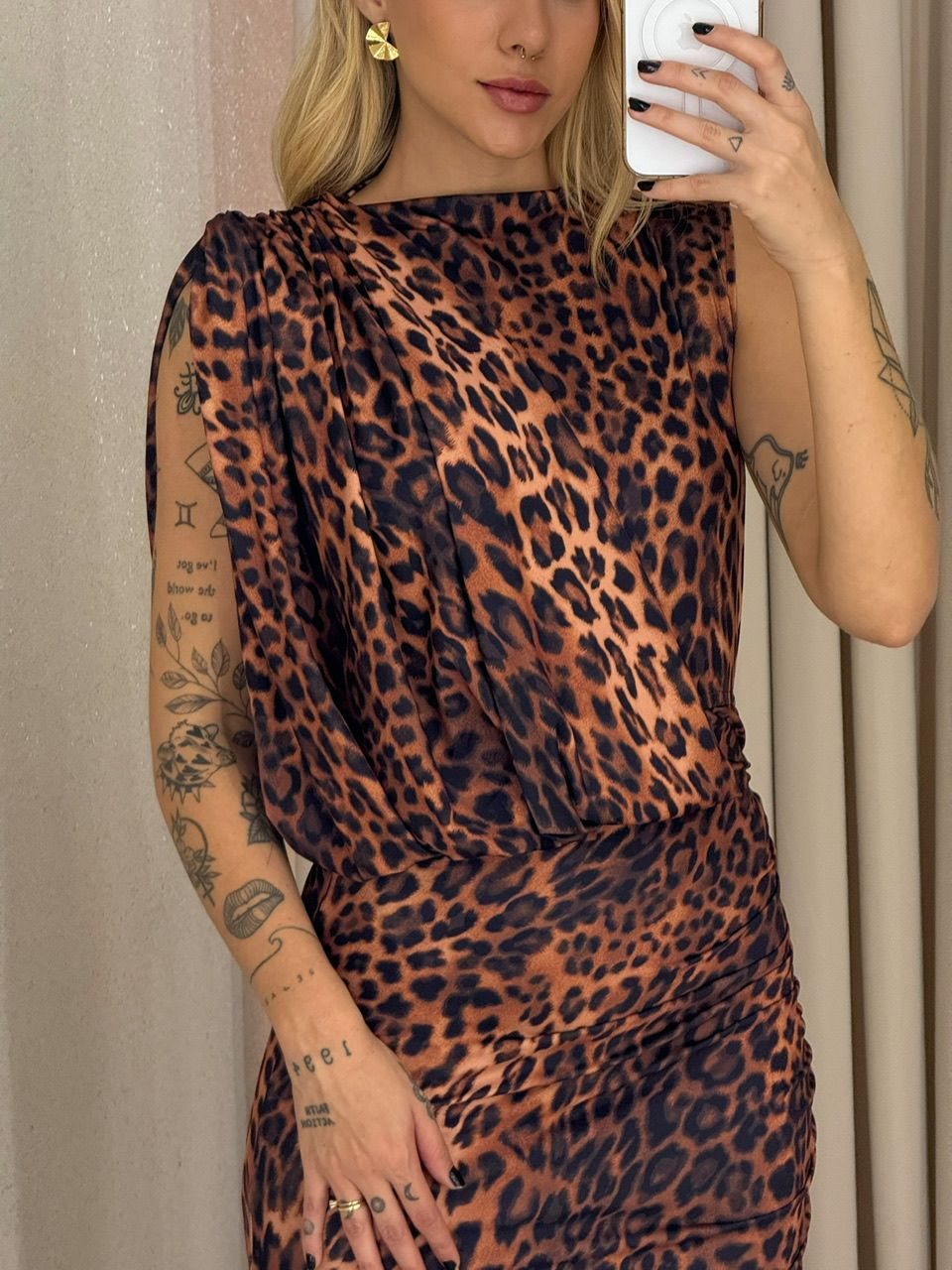 VESTIDO VIRGÍNIA DRAPEADO ONÇA