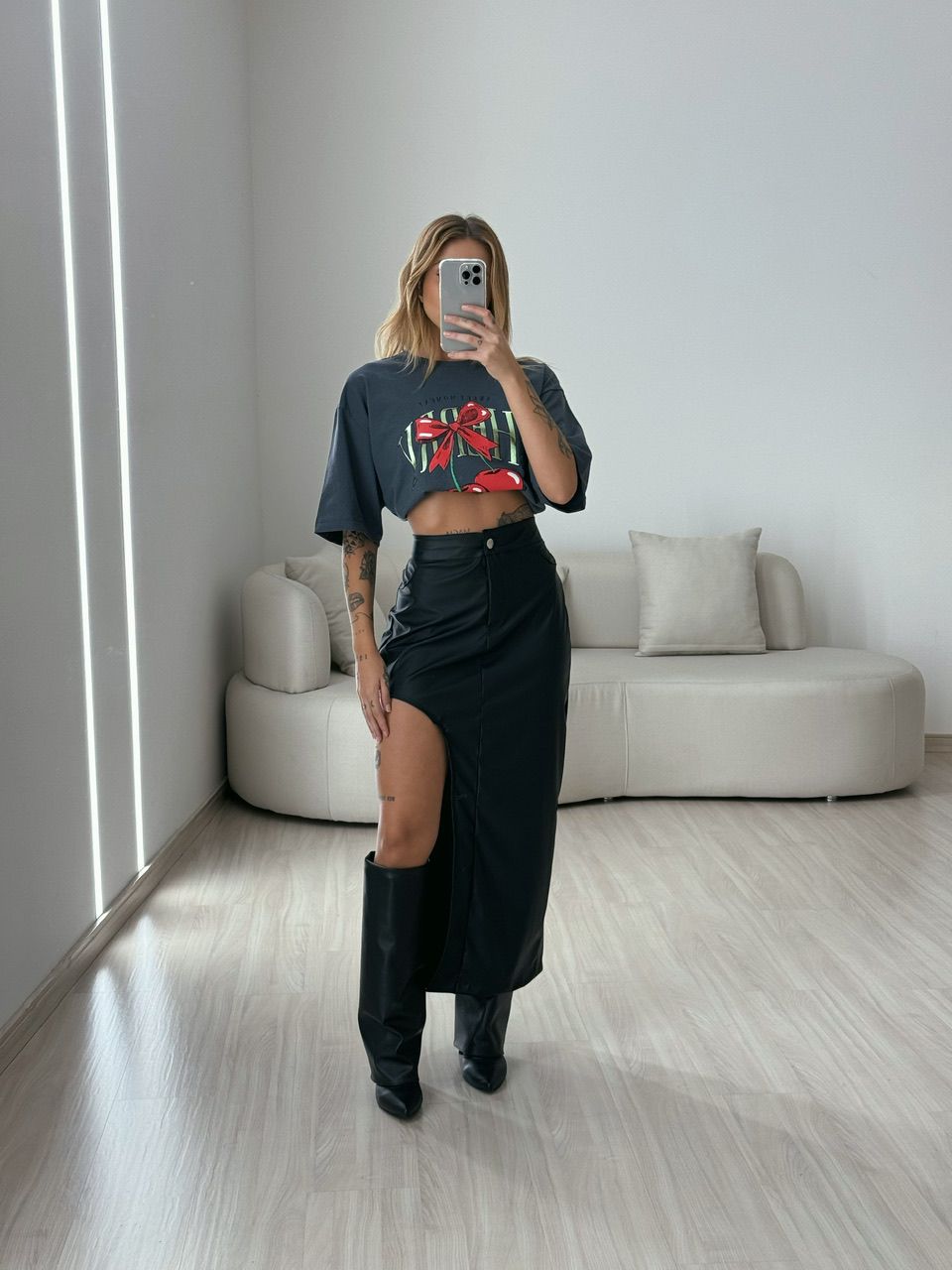 SAIA NATÁLIA COURINO PRETA