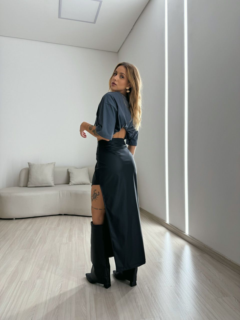 SAIA NATÁLIA COURINO PRETA