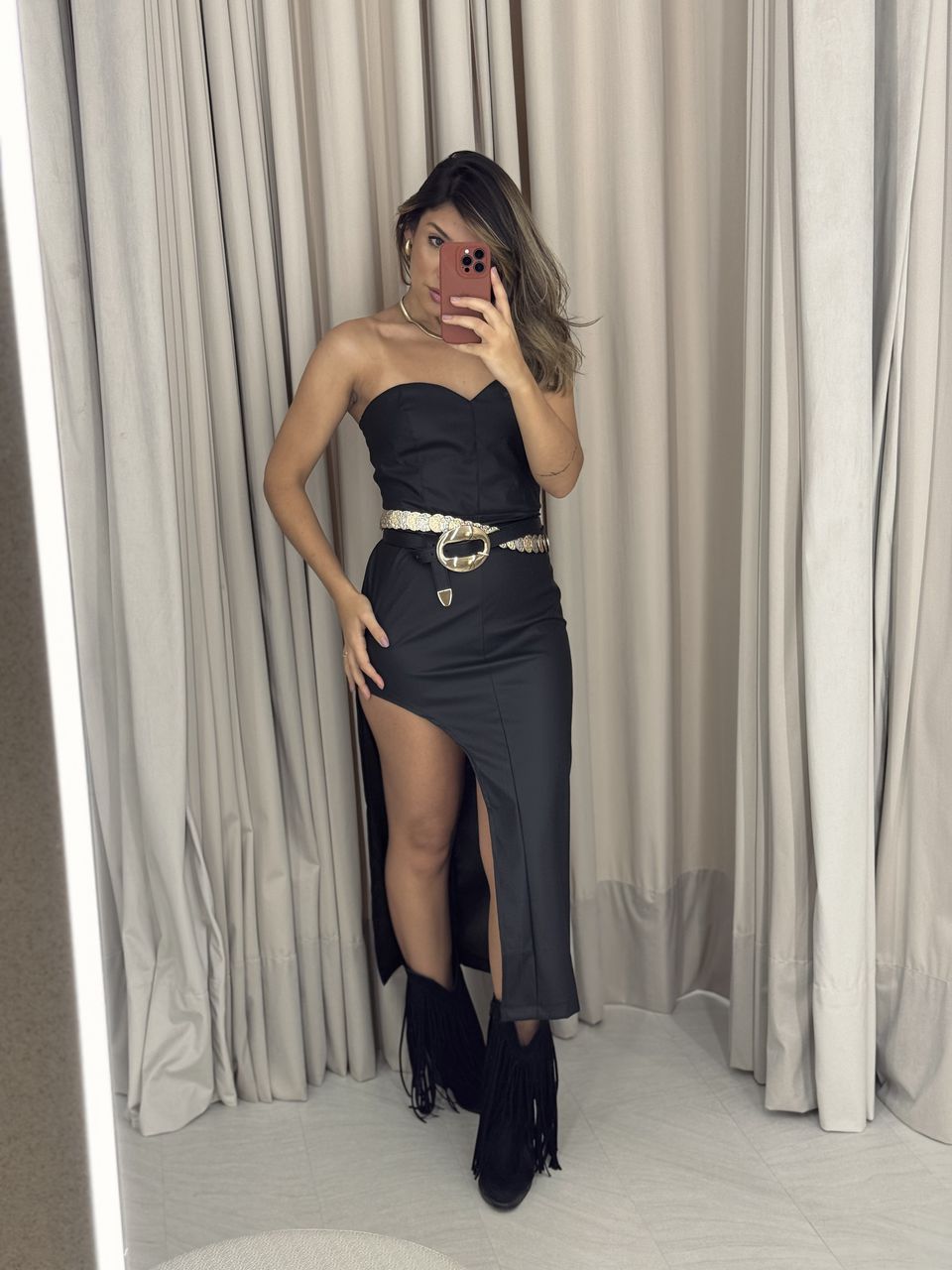 VESTIDO ASSIMÉTRICO COURINO PRETO - 0052200032 - CAROLLA FERRARO