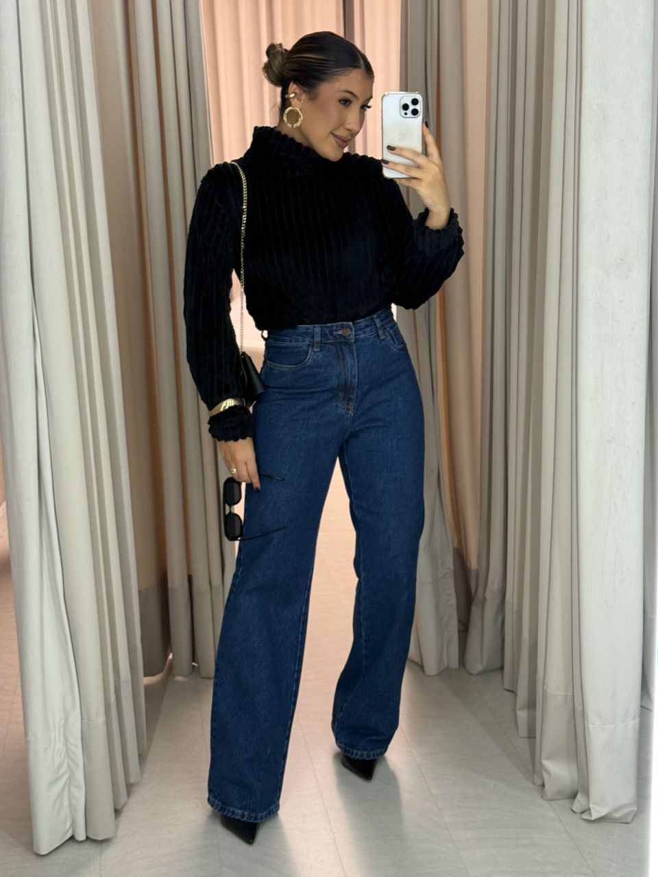 BLUSA LÚCIA PELINHOS PRETA