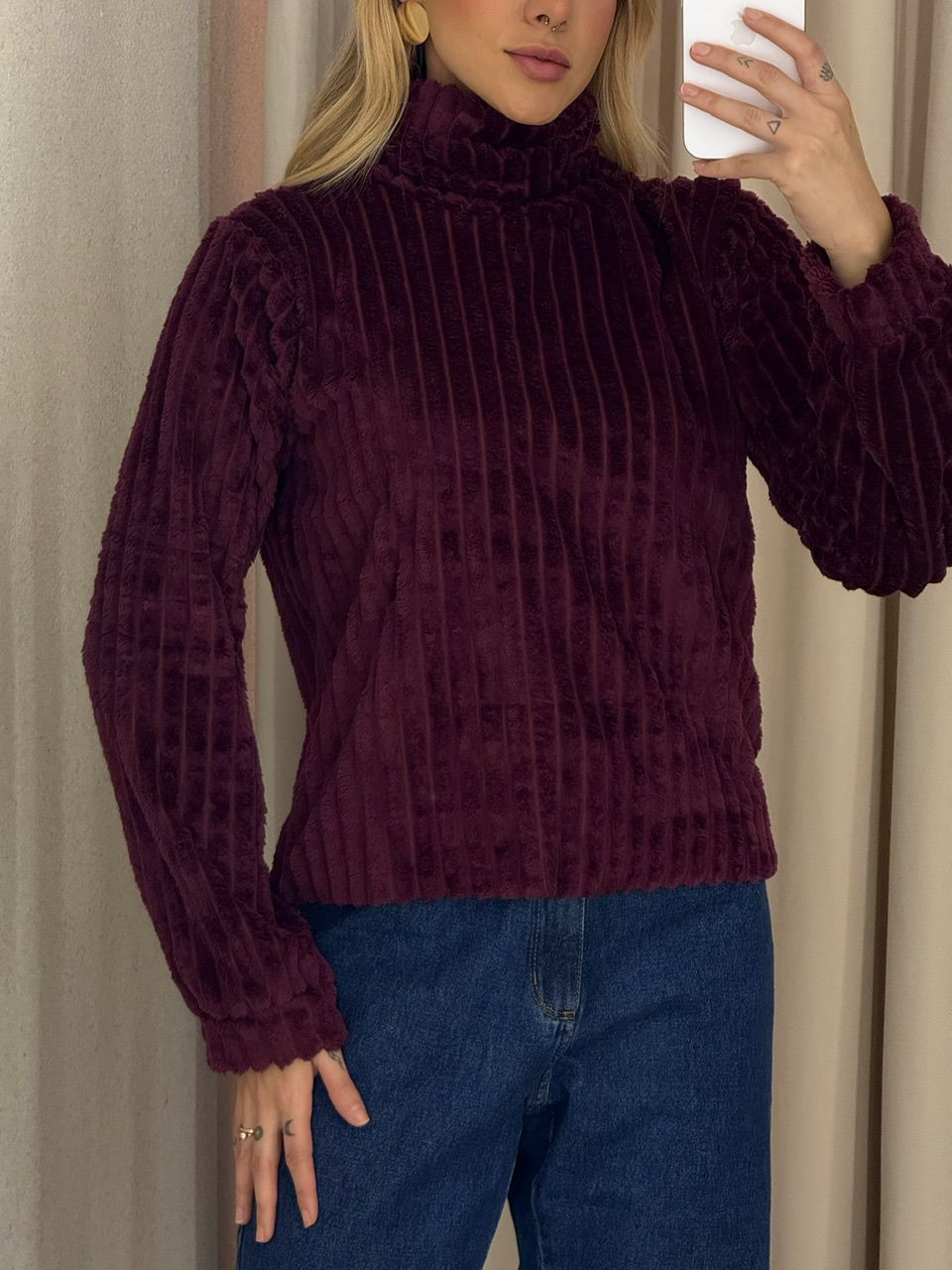 BLUSA LÚCIA PELINHOS VINHO
