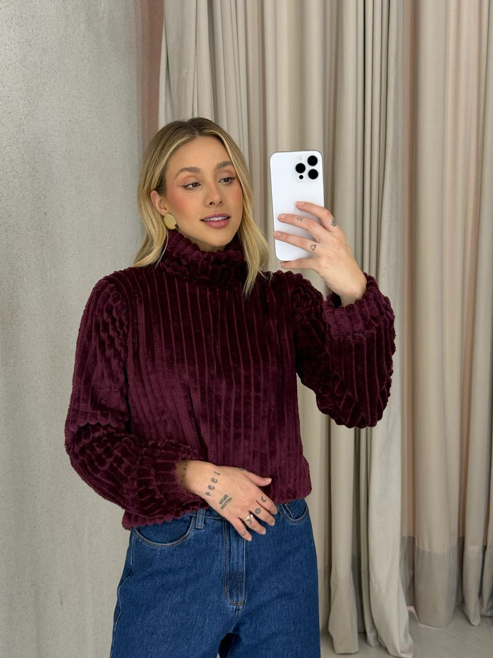 BLUSA LÚCIA PELINHOS VINHO