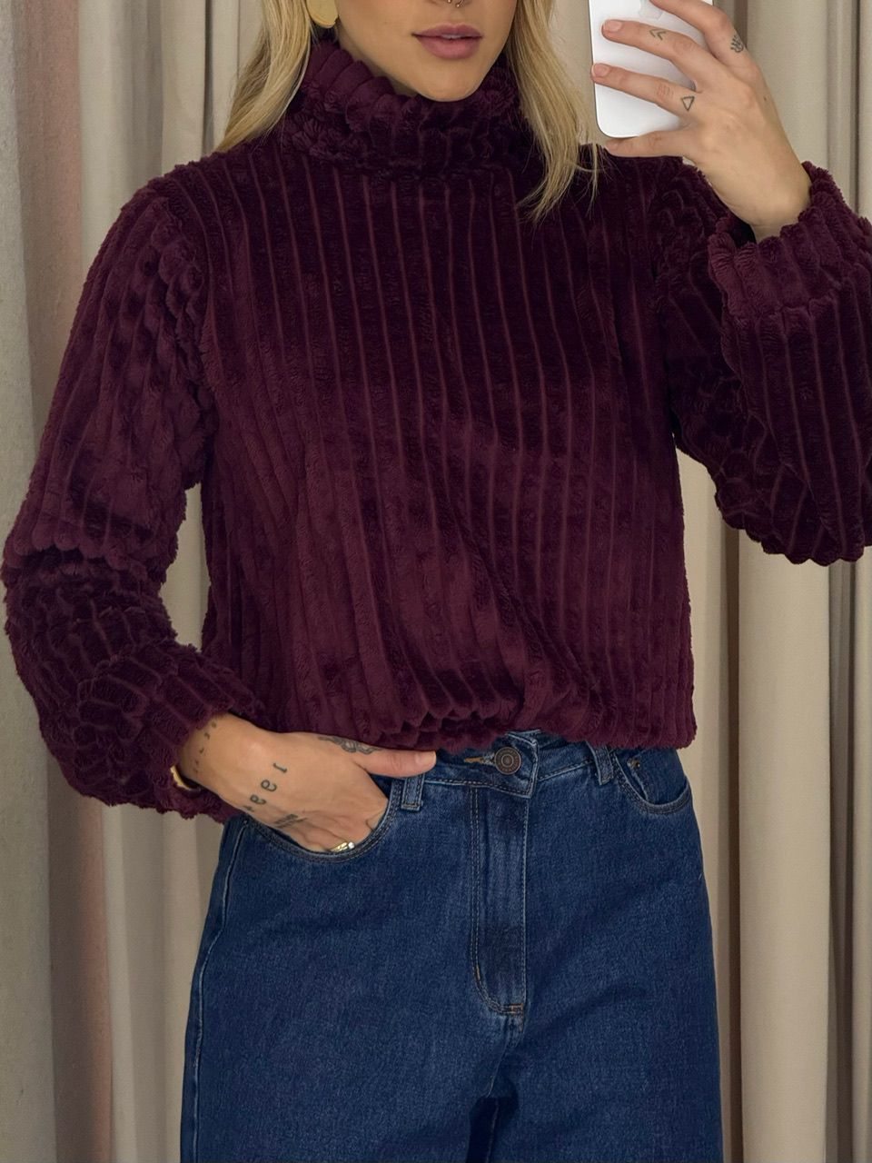 BLUSA LÚCIA PELINHOS VINHO