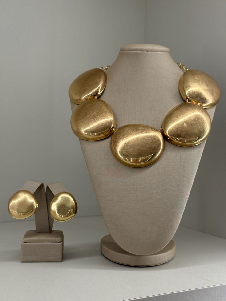 CONJUNTO LAILA COLAR BRINCO DOURADO - 0067600084 - CAROLLA FERRARO