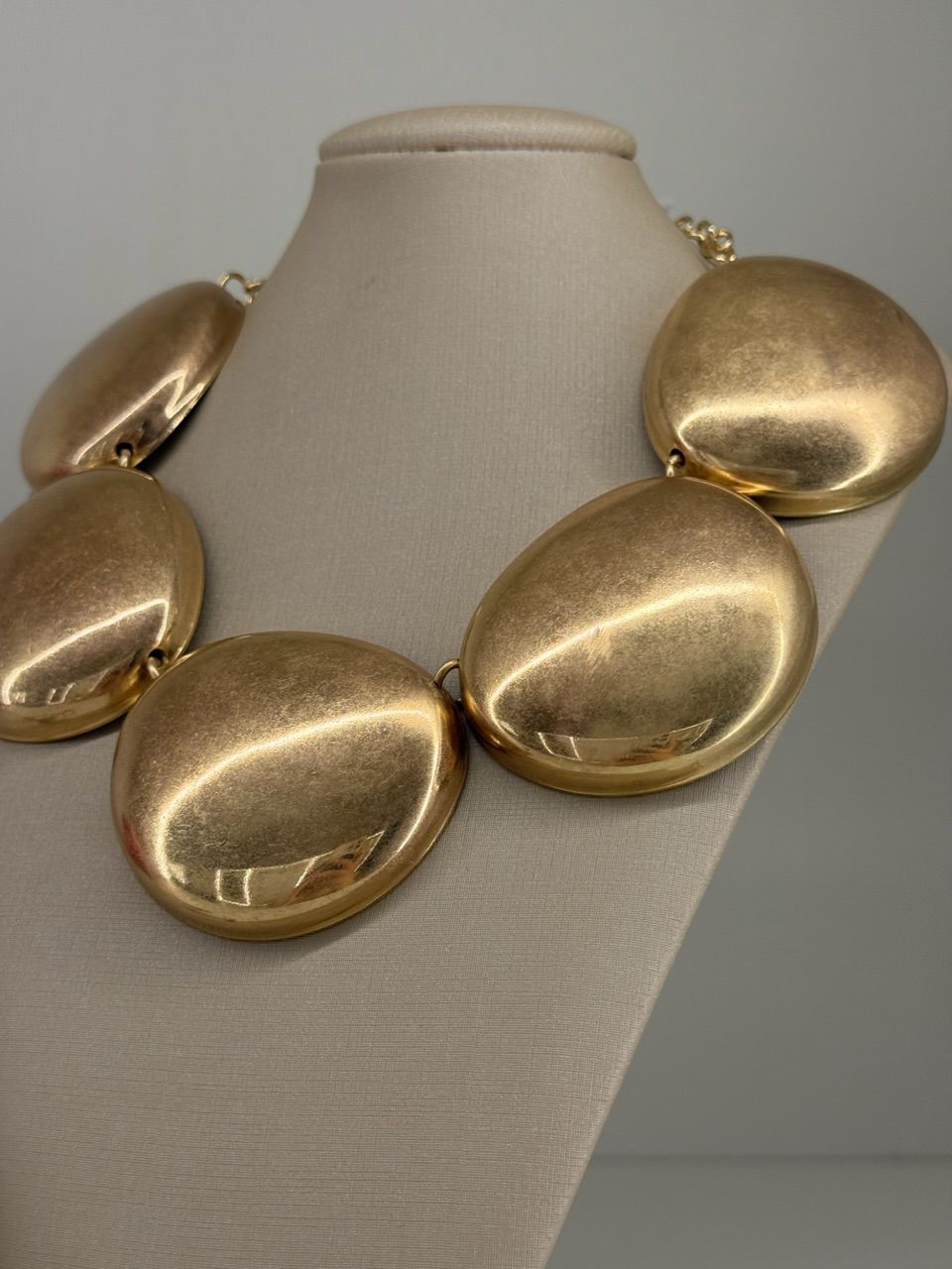 CONJUNTO LAILA COLAR BRINCO DOURADO