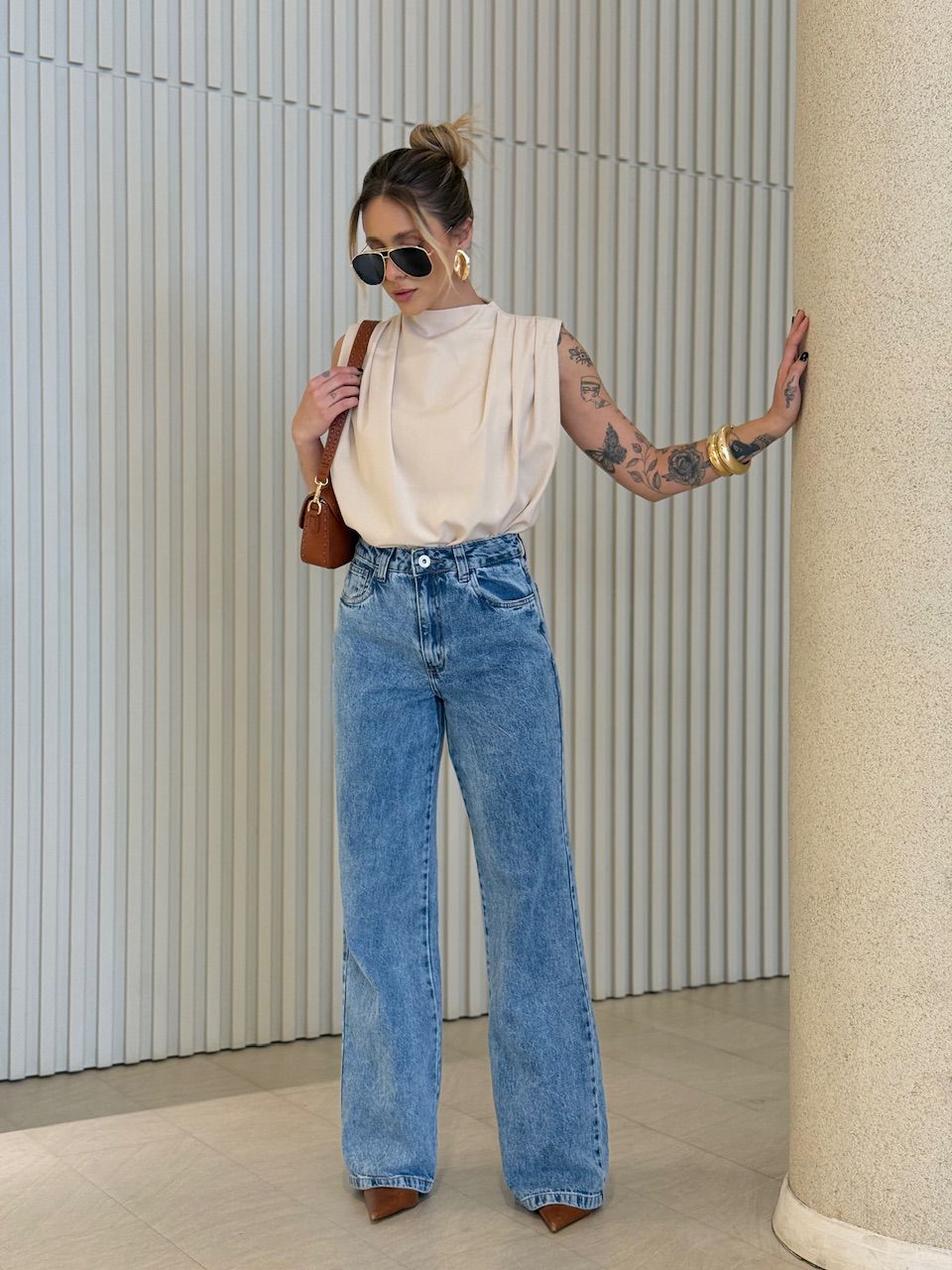 BLUSA LUARA PREGAS AREIA