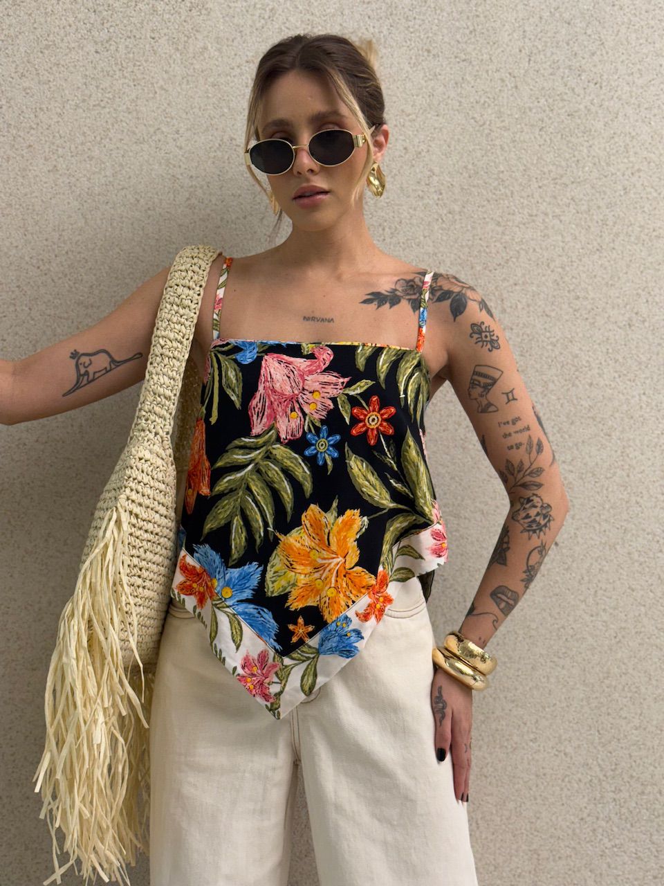 BLUSA MARINA ESTAMPADA PRETA