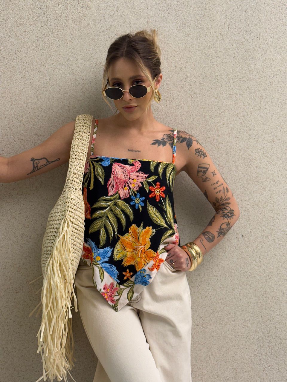 BLUSA MARINA ESTAMPADA PRETA