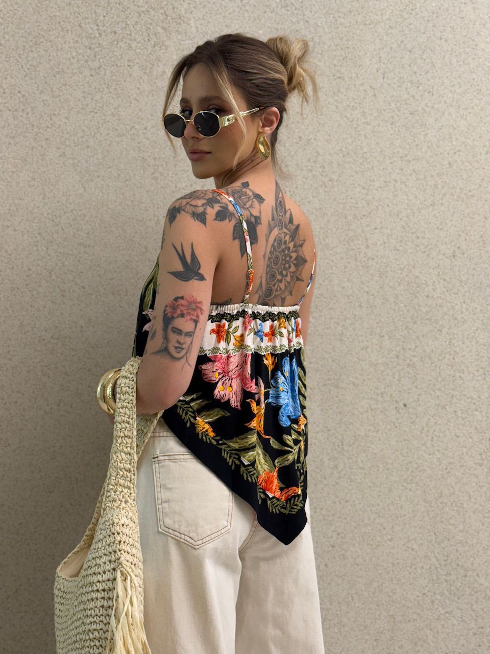 BLUSA MARINA ESTAMPADA PRETA