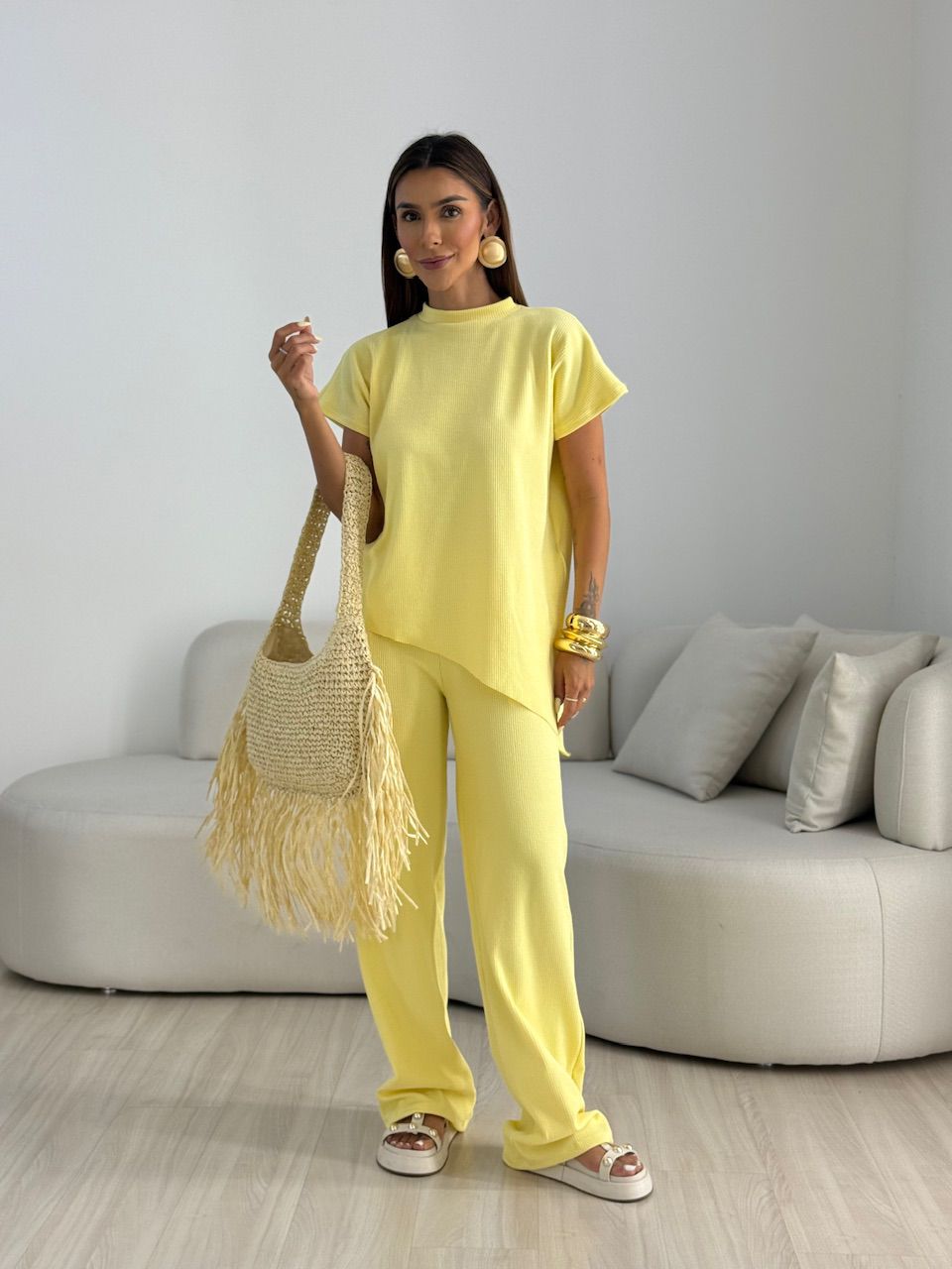 CONJUNTO CORALINE ASSIMÉTRICO YELLOW BUTTER