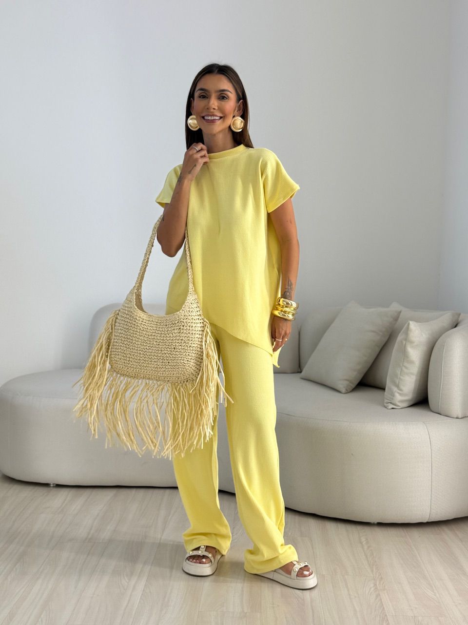 CONJUNTO CORALINE ASSIMÉTRICO YELLOW BUTTER