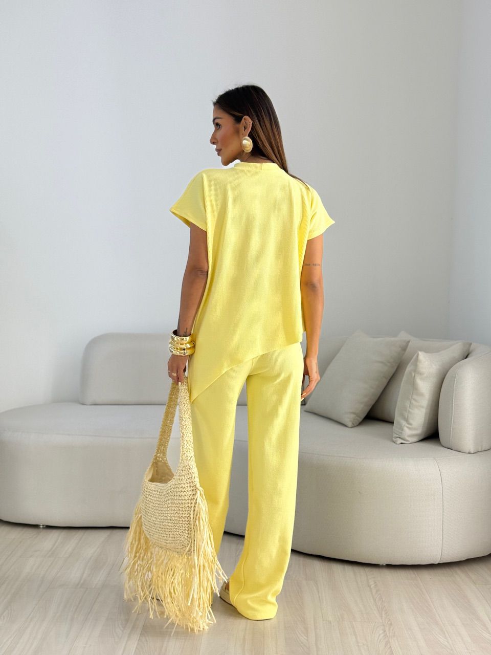 CONJUNTO CORALINE ASSIMÉTRICO YELLOW BUTTER