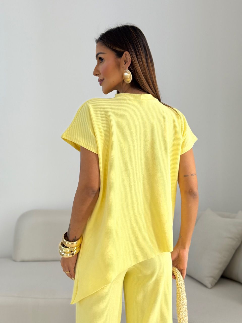 CONJUNTO CORALINE ASSIMÉTRICO YELLOW BUTTER