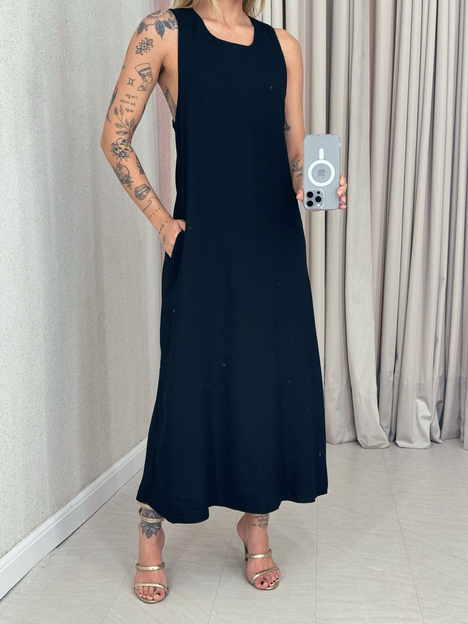 VESTIDO VIVIANE GOLA NÓ preto