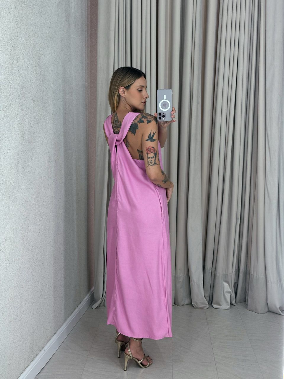 VESTIDO VIVIANE GOLA NÓ Rosa