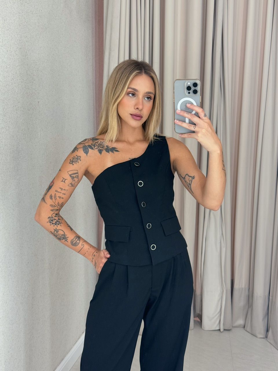 CONJUNTO KAROLINE NULA MANGA PRETO