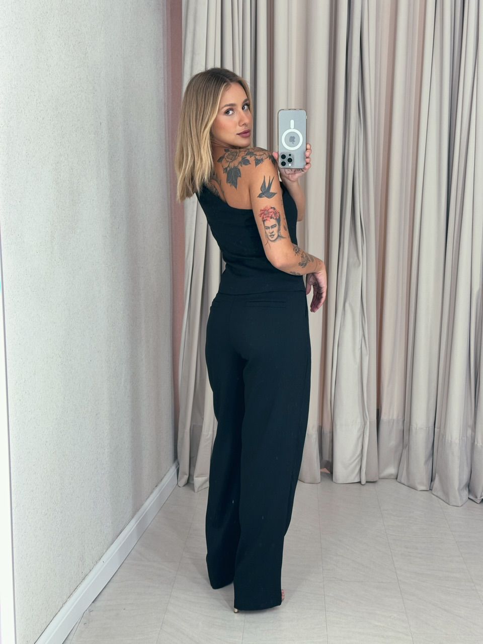 CONJUNTO KAROLINE NULA MANGA PRETO