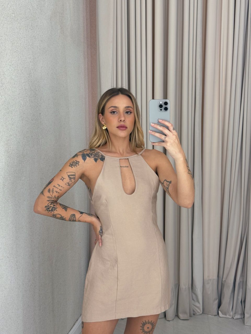 VESTIDO DALVA CURTO NUDE