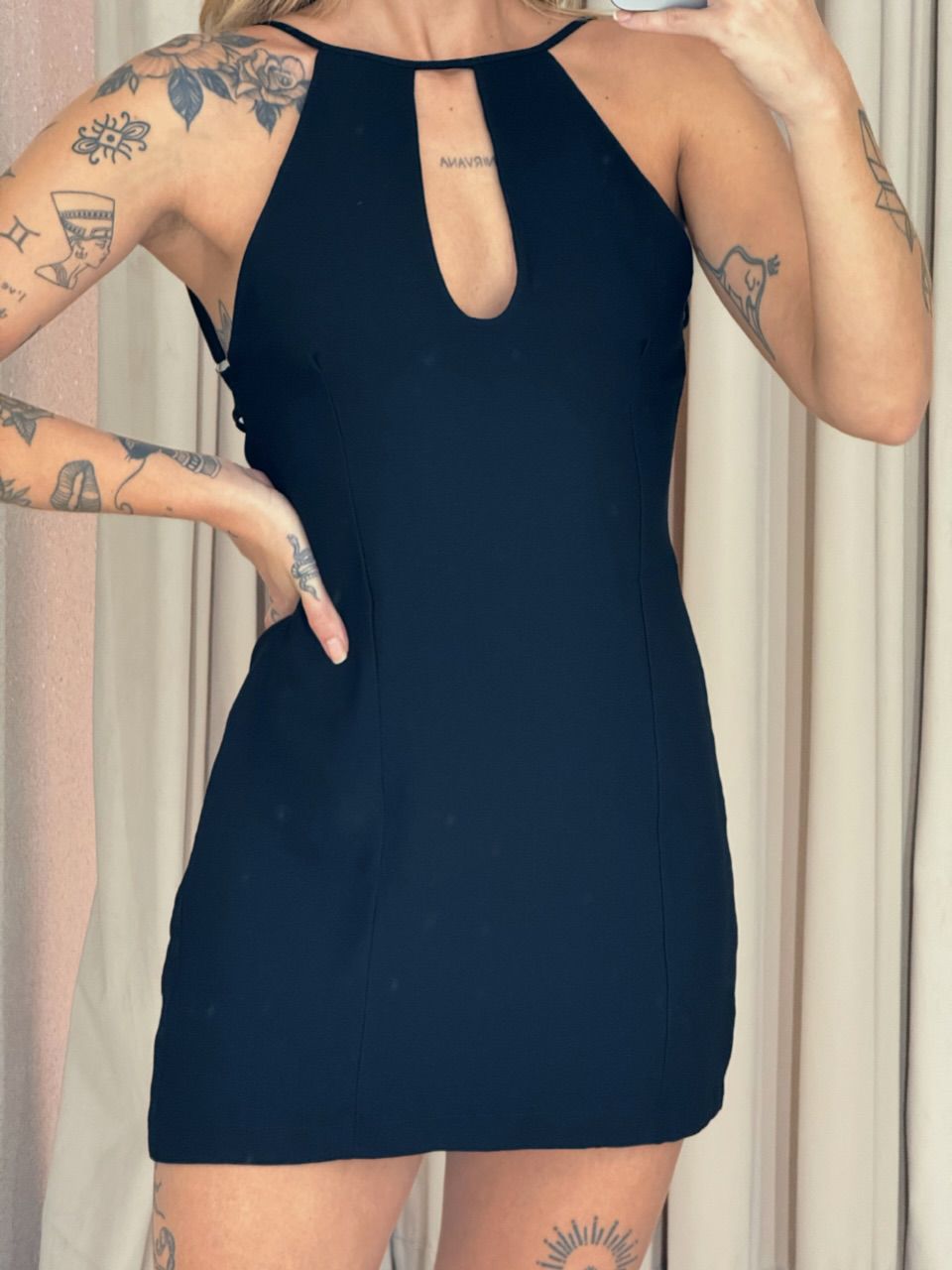 VESTIDO DALVA CURTO PRETO