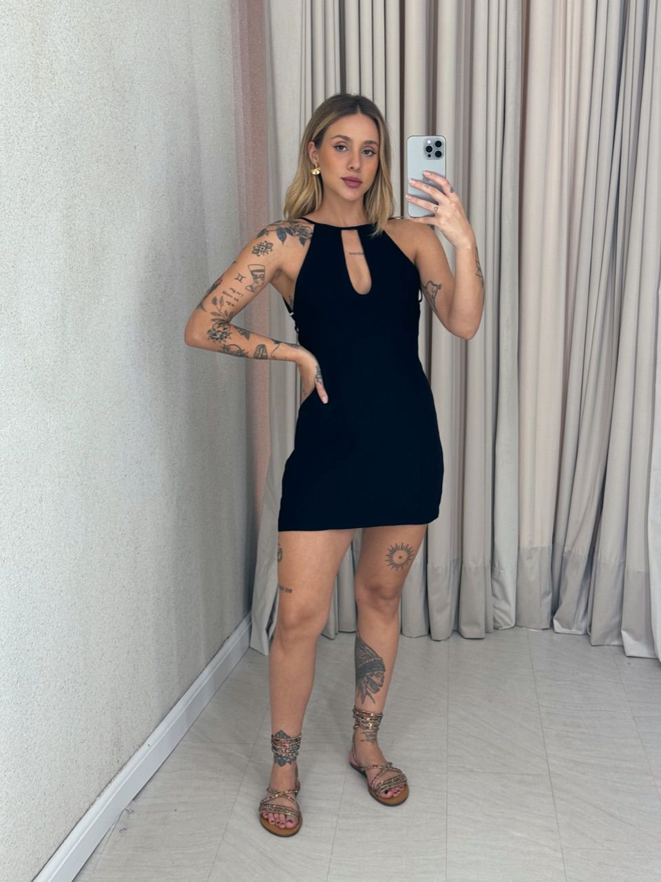 VESTIDO DALVA CURTO PRETO