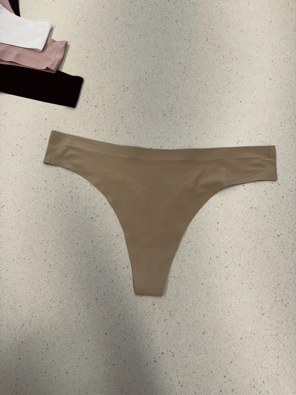 CALCINHA SEM COSTURA NUDE